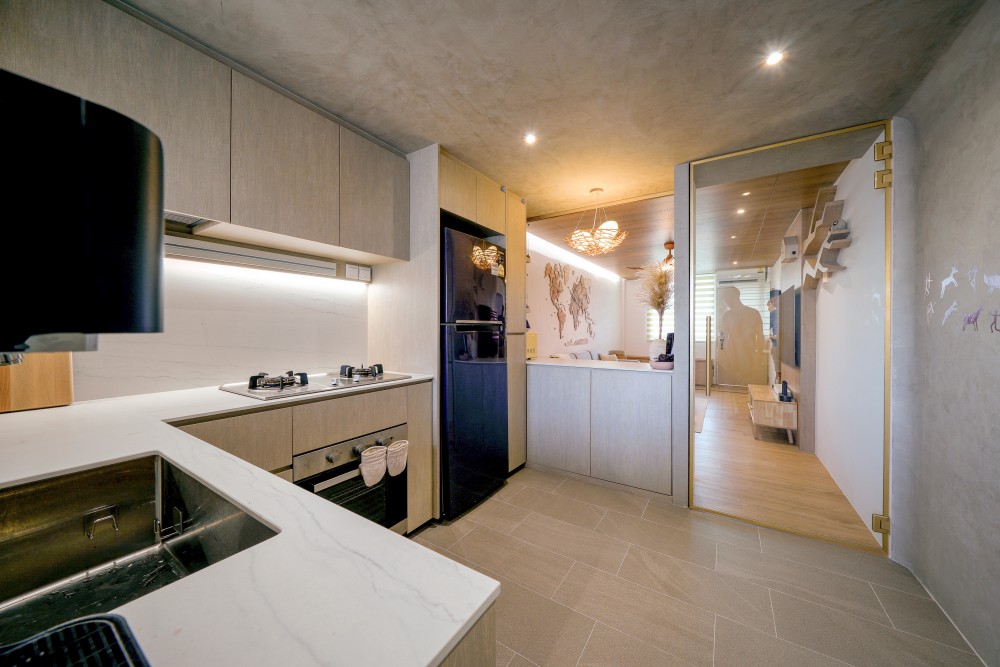 Scandinavian Kitchen with Homogeneous Tiles and Cupboard