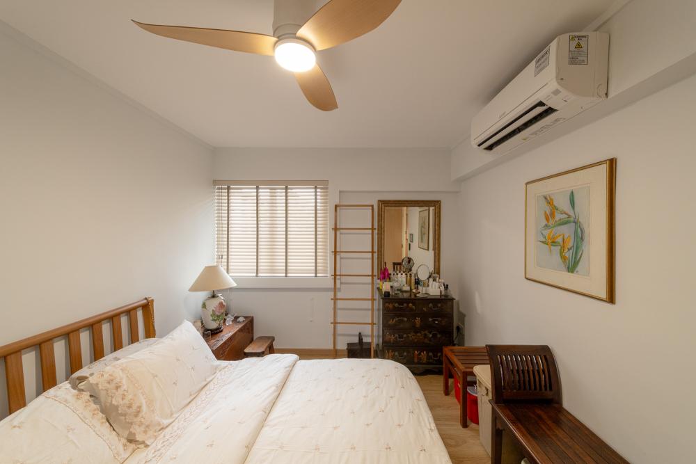 Transitional Bedroom with Vinyl Flooring and Ceiling Fan