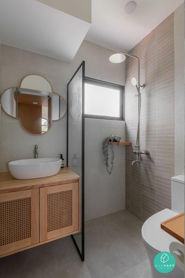 Transitional Bathroom with Mirror and Wall Mirror