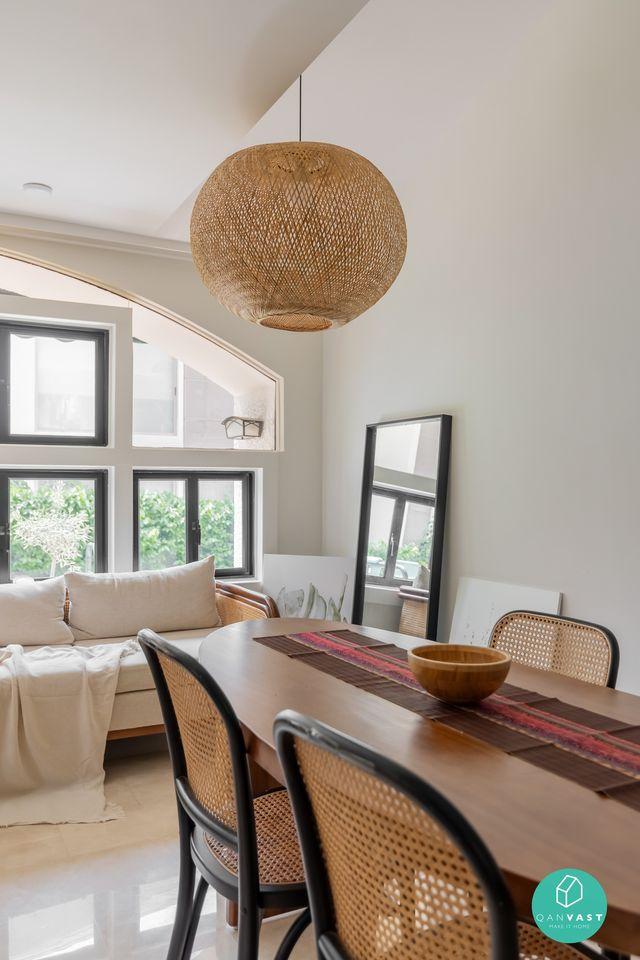 Transitional Dining Room with Dining Table and Dining Chairs