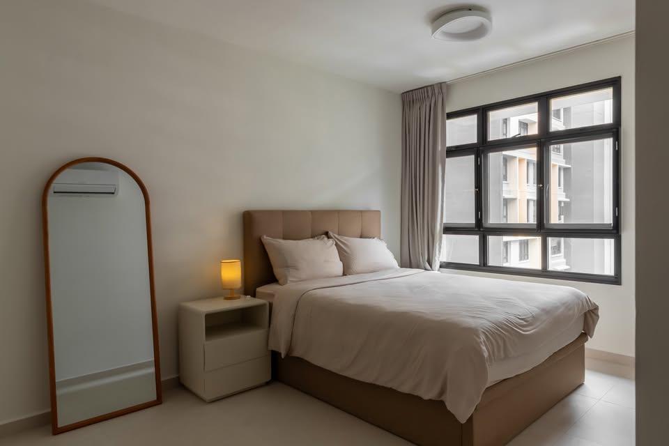 Contemporary Bedroom with Bedside Table and Queen Bed