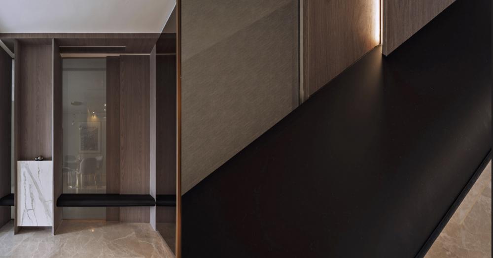 Modern Foyer with Feature Wall and Artwork