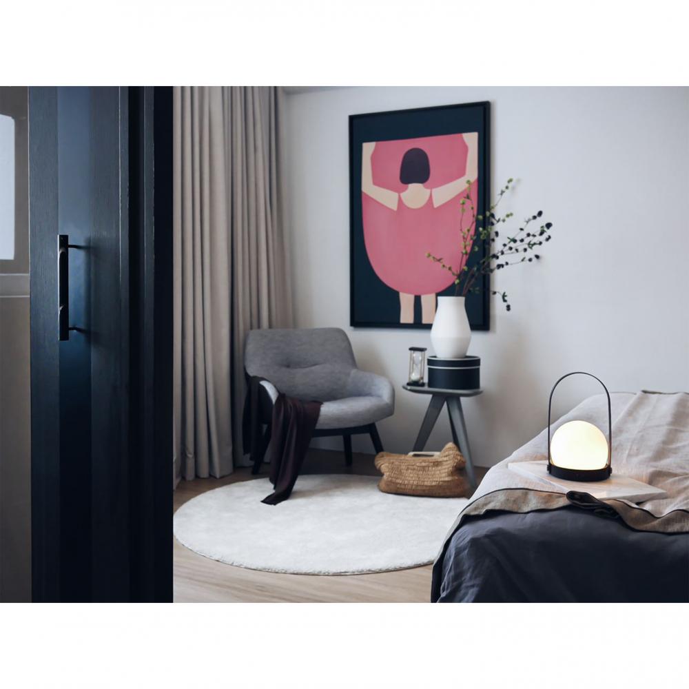 Minimalist Bedroom with Vinyl Flooring and Flooring
