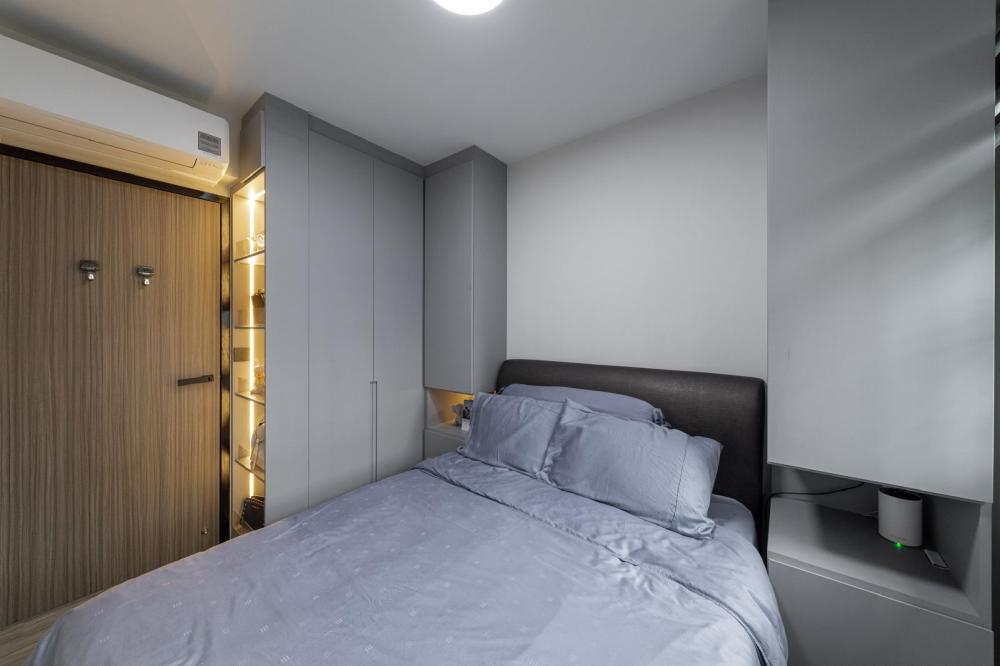 Modern Bedroom with Bookshelf and Built-in Bed