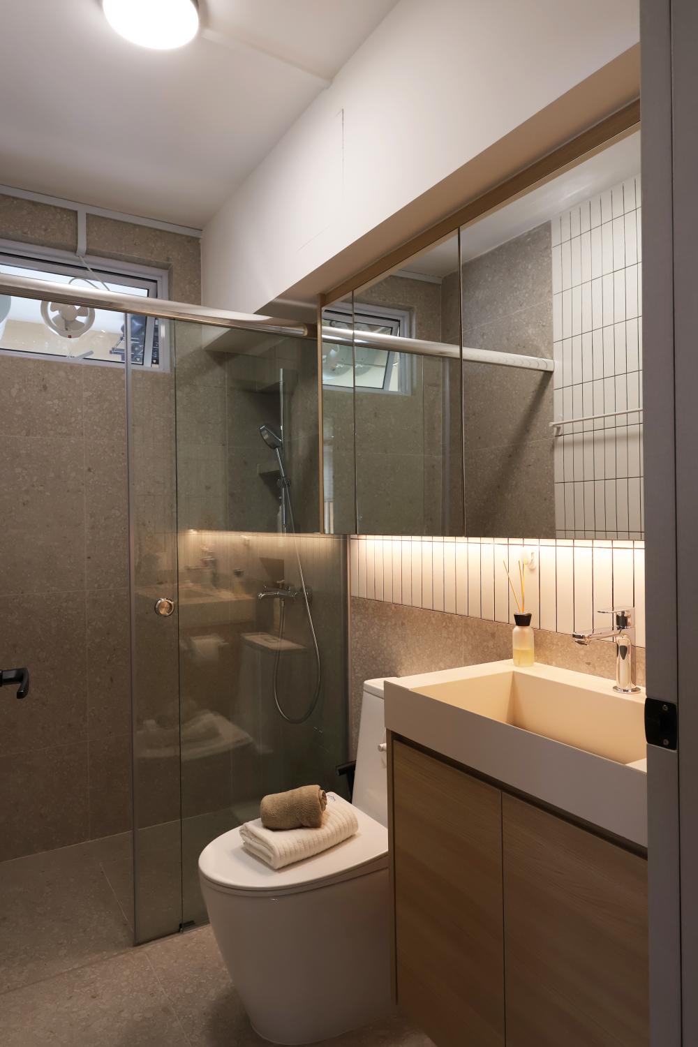 Contemporary Bathroom with Mirror and Shower Screen