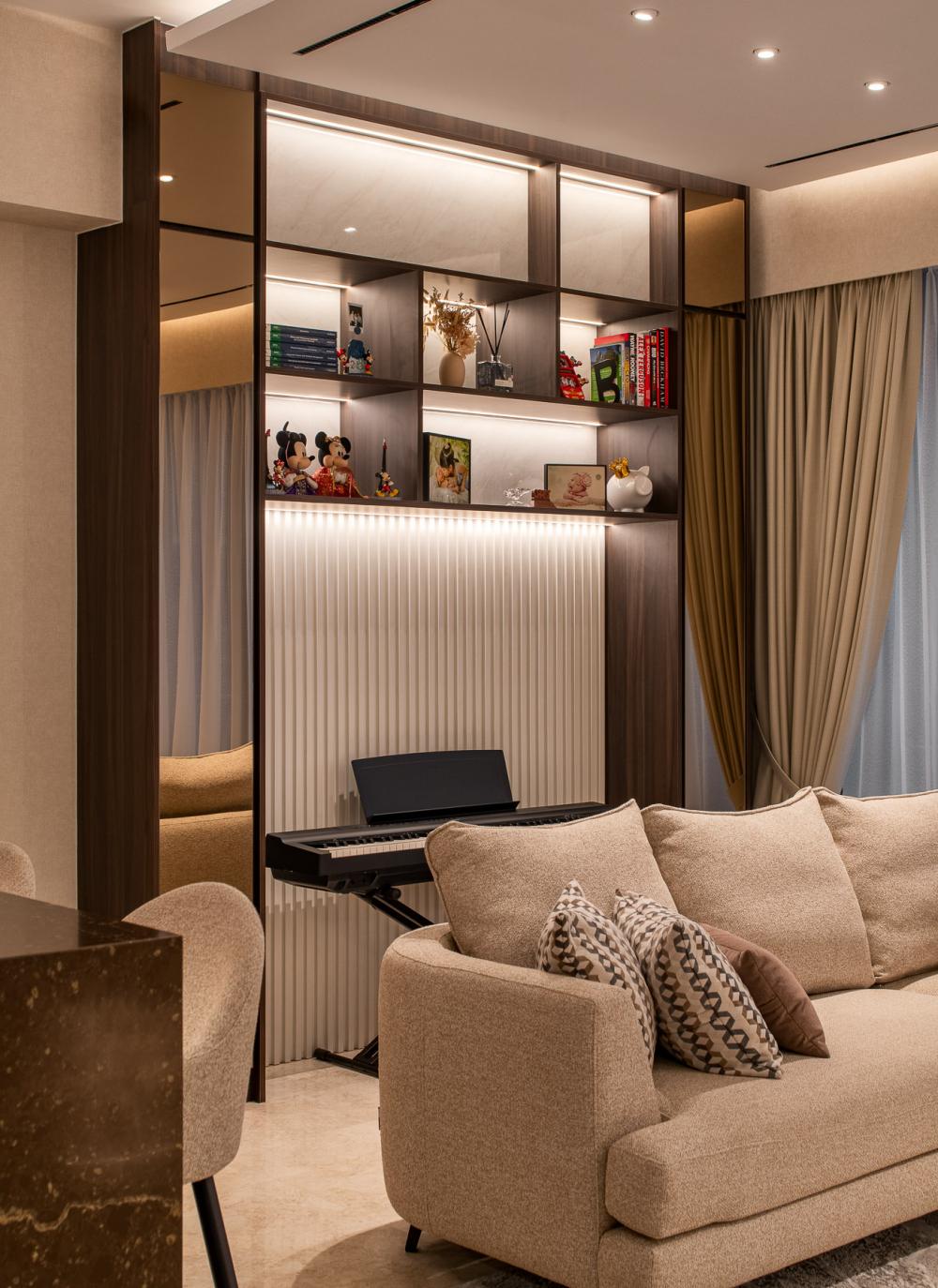 Contemporary Dining Room with Drop Light and Drop Ceiling