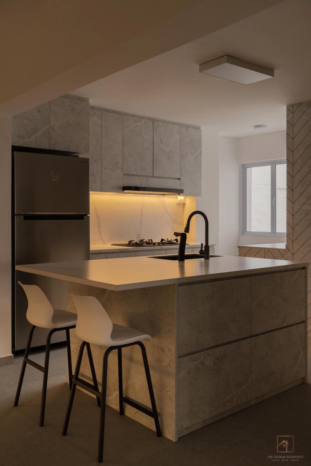 Contemporary Kitchen with Homogeneous Tiles and Kitchen Island