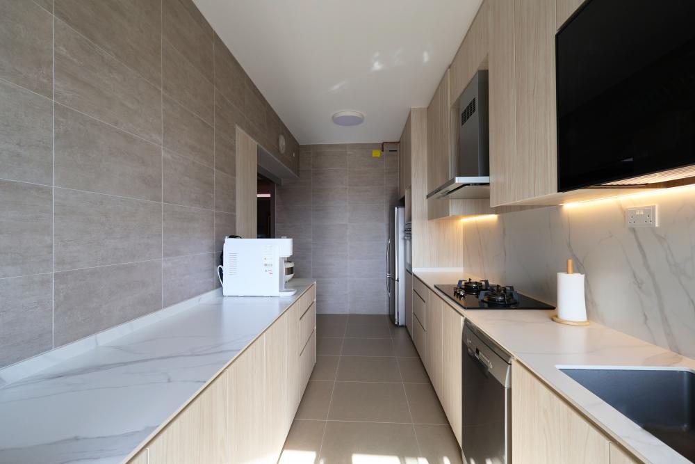 Contemporary Kitchen with Kitchen Window and Kitchen Tap