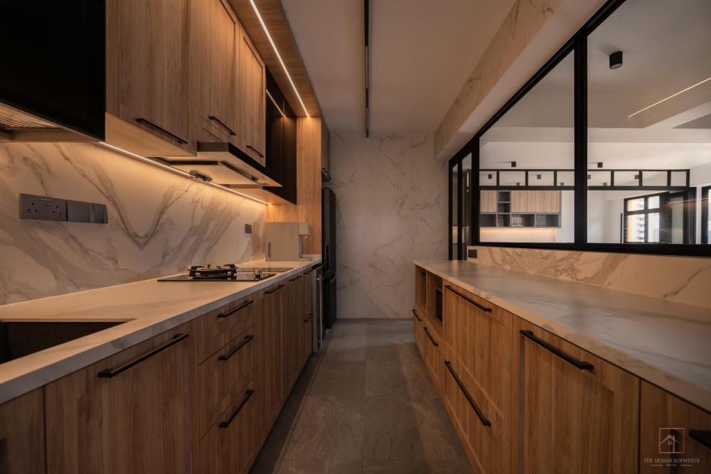 Contemporary Kitchen with Countertop and Kitchen Backsplash