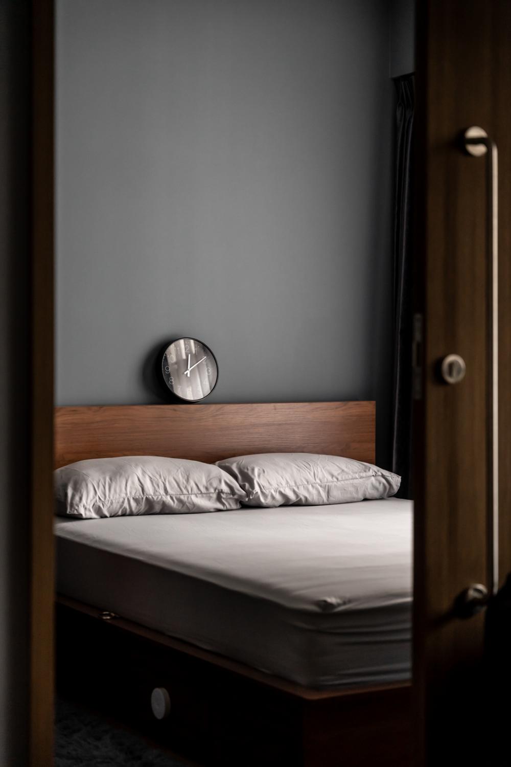 Industrial Bedroom with Curtain and Queen Bed