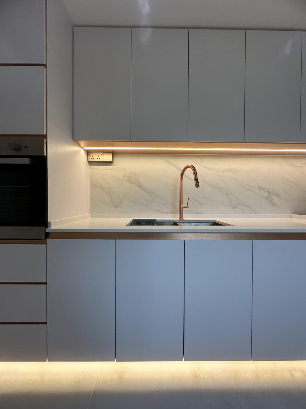 Modern Kitchen with Countertop and Kitchen Tap
