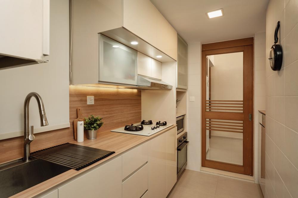 Contemporary Kitchen with Countertop and Kitchen Window
