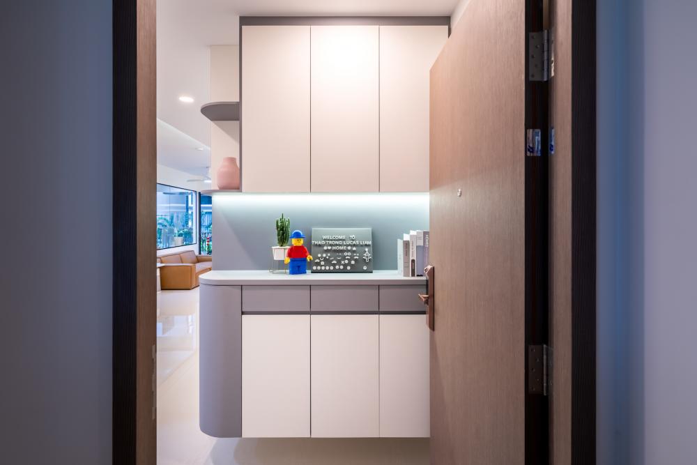 Modern Entryway with Shoe Rack and Small Storage