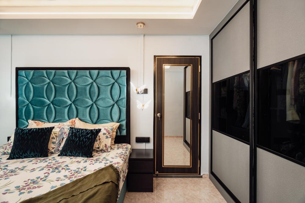 Country Bedroom with Platform Bed and Downlights
