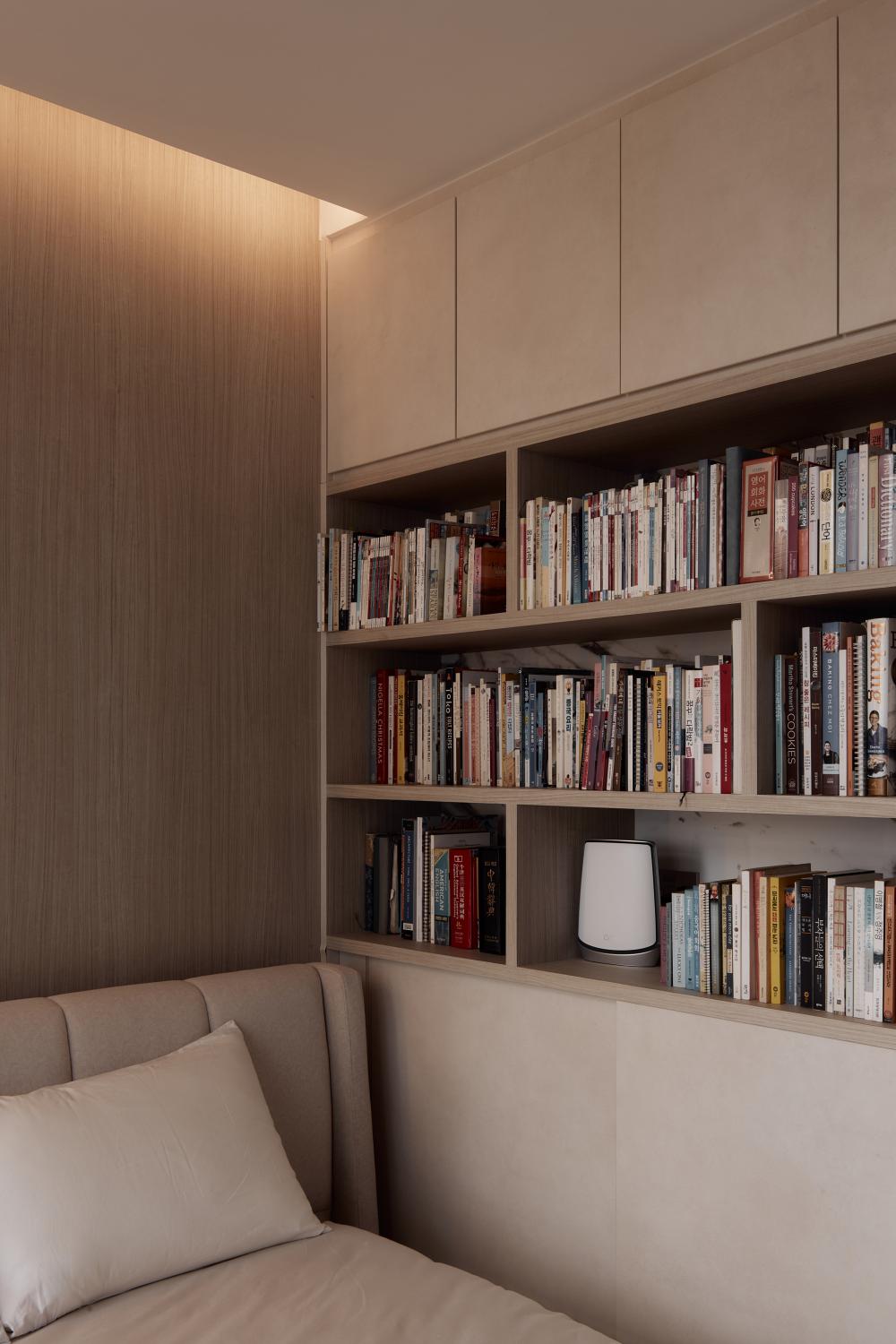 Modern Bedroom with Bookshelf and Wardrobe