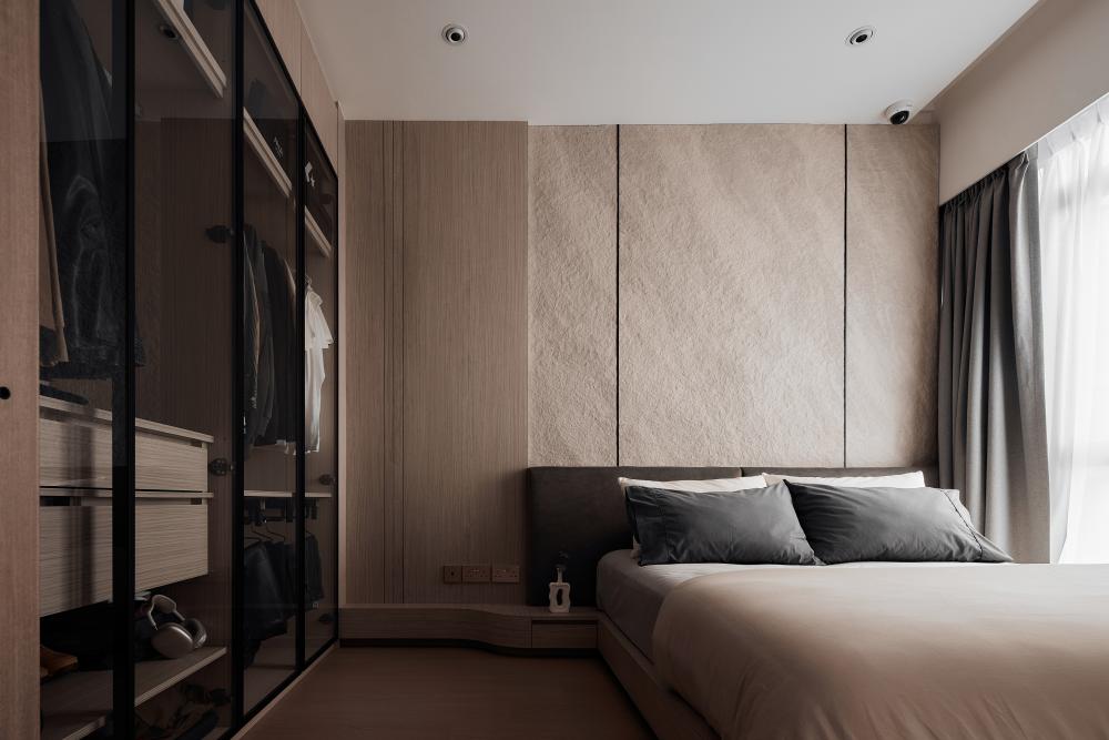 Modern Bedroom with Platform Bed and Wood Flooring