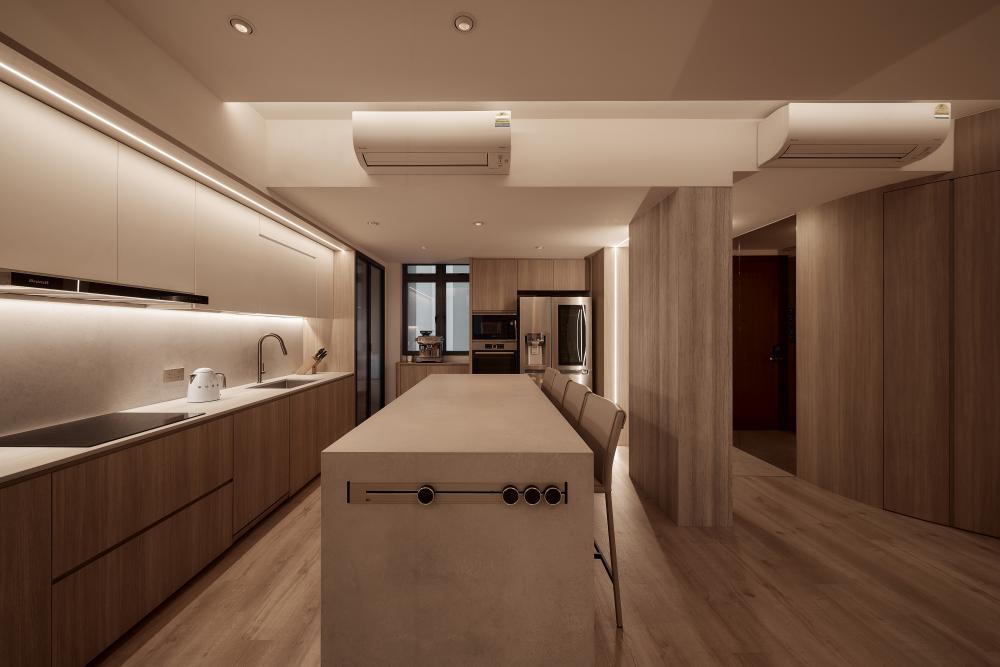 Modern Kitchen with Countertop and Kitchen Island