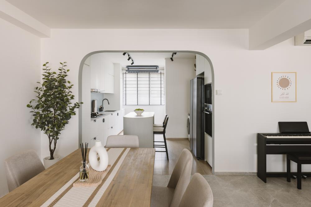Scandinavian Kitchen with Kitchen Island and Open Kitchen