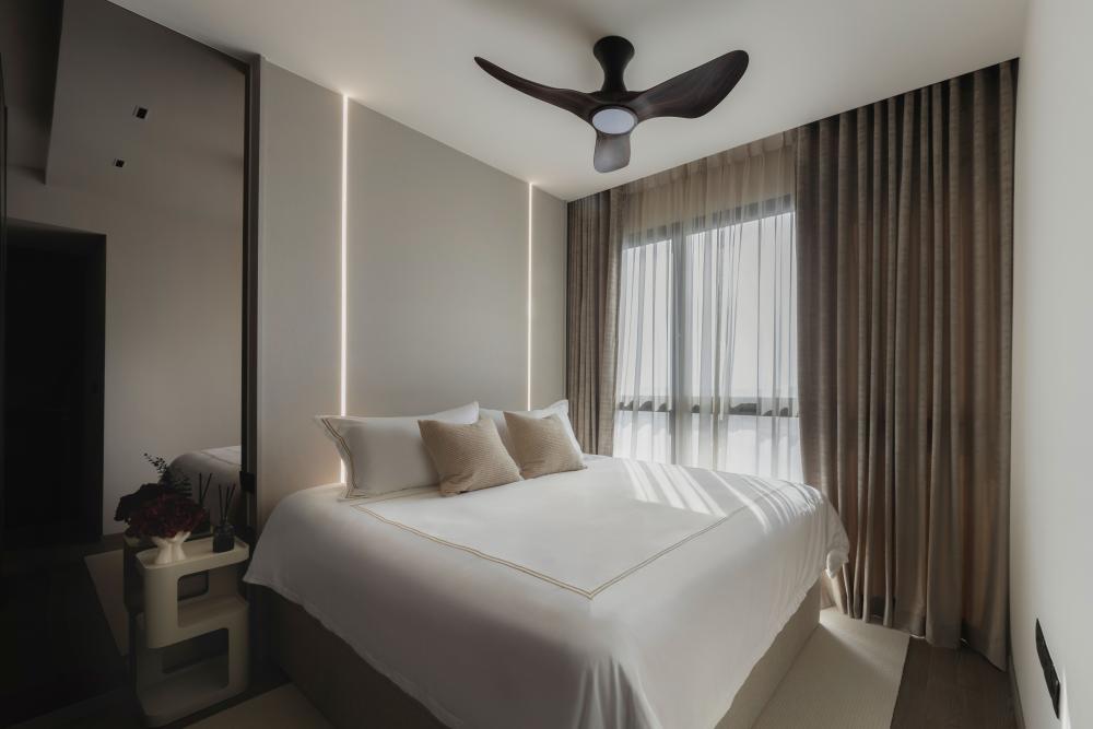 Modern Bedroom with Carpet and Curtain