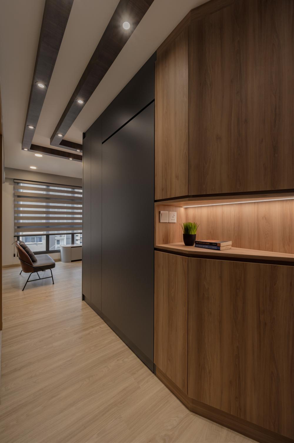 Modern Entryway with Shoe Rack and Small Storage