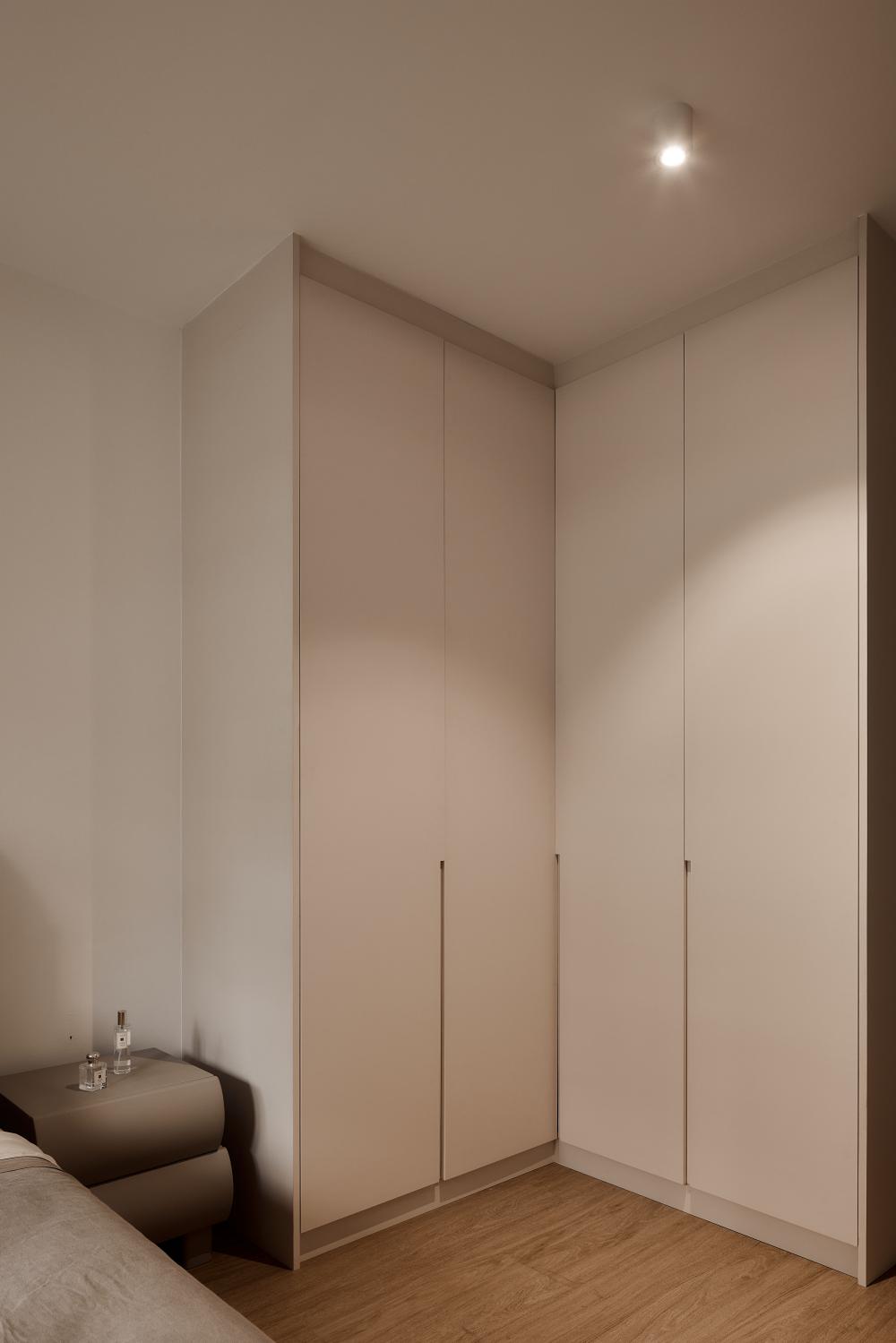Scandinavian Bedroom with Ceiling Light and Flooring