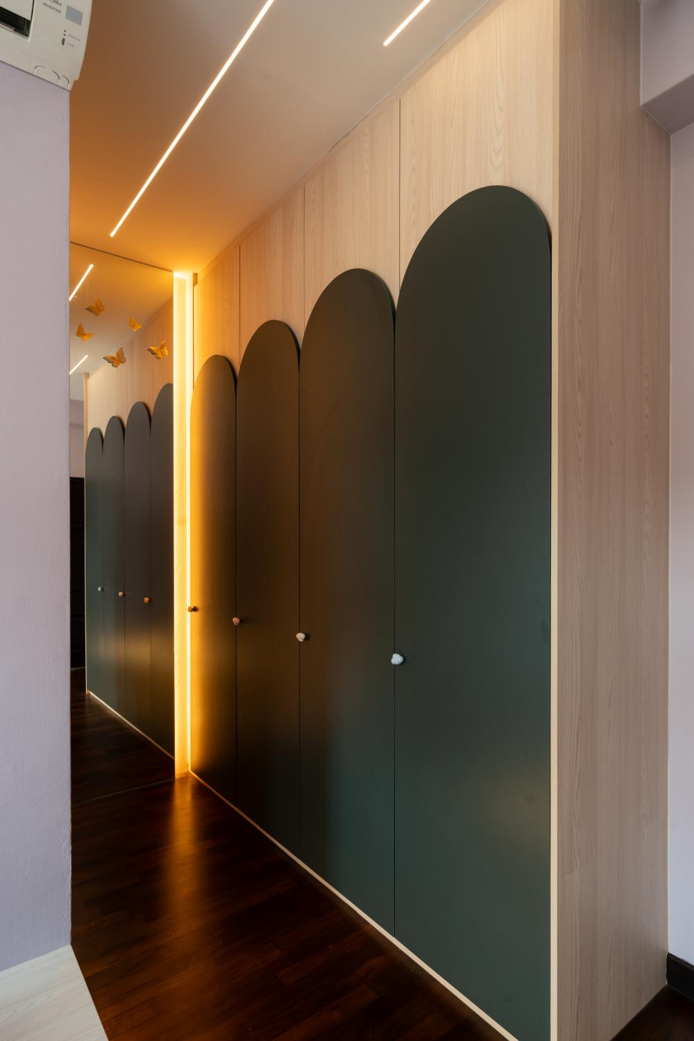 Modern Bedroom with Wardrobe and Sliding Wardrobe