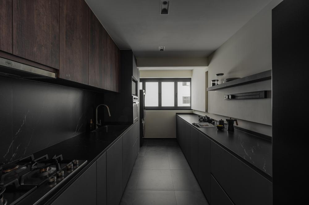 Modern Kitchen with Cupboard and Open Kitchen