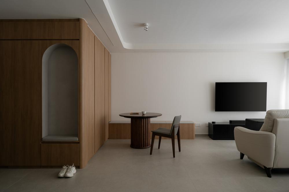 Modern Living Room with Settee and Homogeneous Tiles