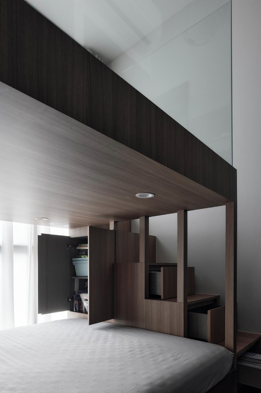 Minimalist Bedroom with Bookshelf and Platform Bed
