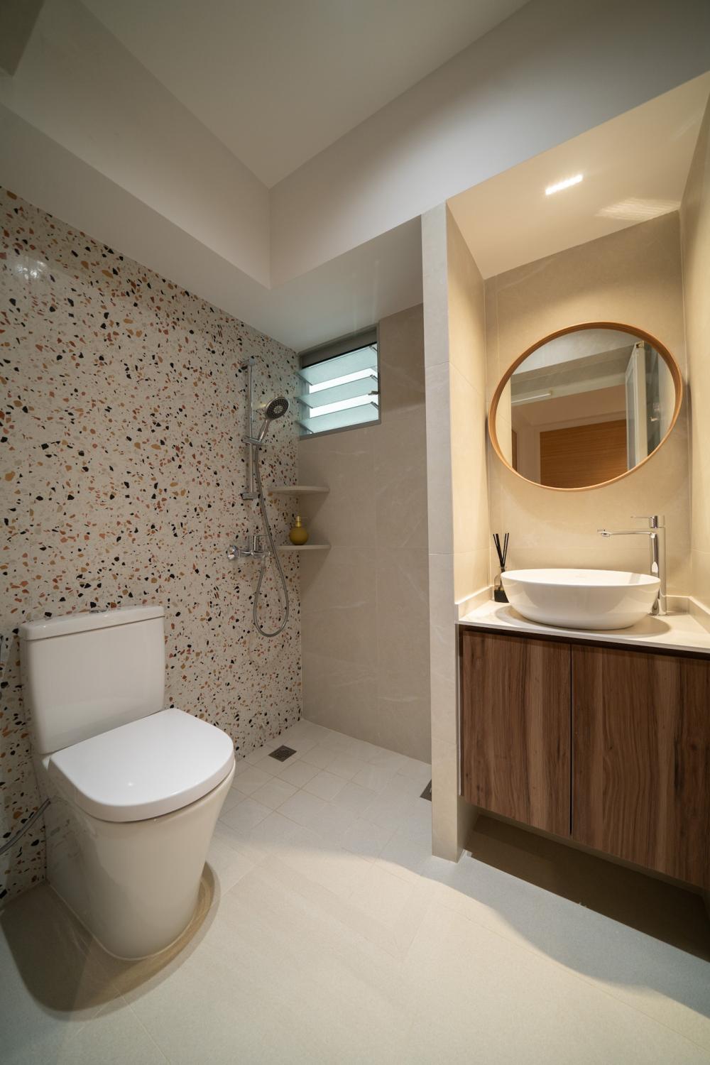 Minimalist Bathroom with Mirror and Rainshower