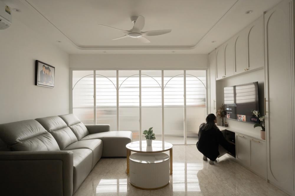 Modern Living Room with Bookshelf and TV Console