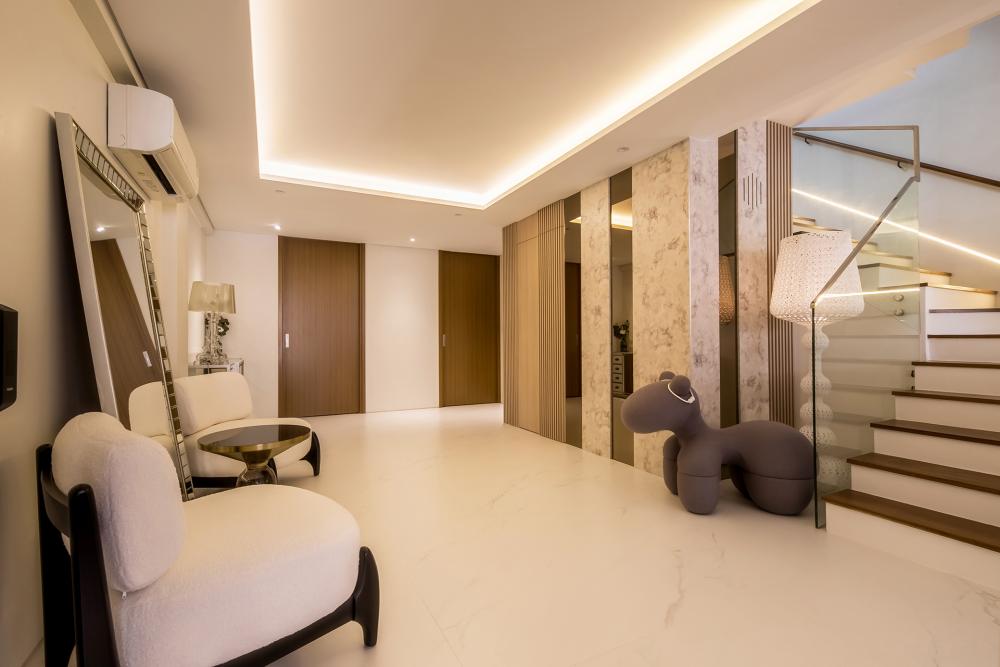 Contemporary Hallway with Artwork and Paintings