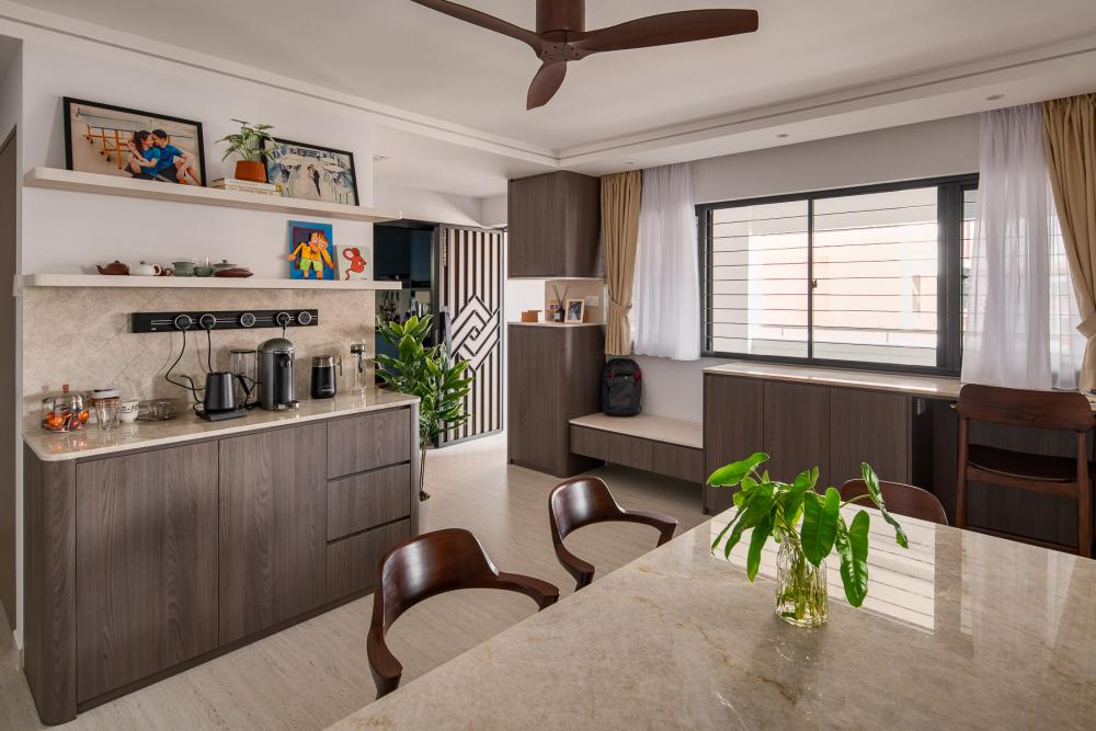 Contemporary Living Room with Homogeneous Tiles and Feature Wall