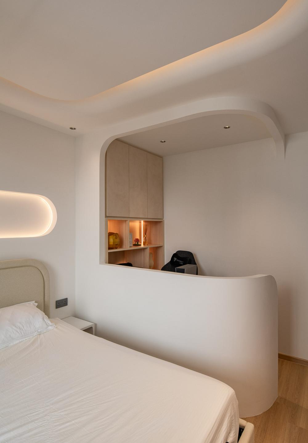 Contemporary Bedroom with Vinyl Flooring and Drop Ceiling