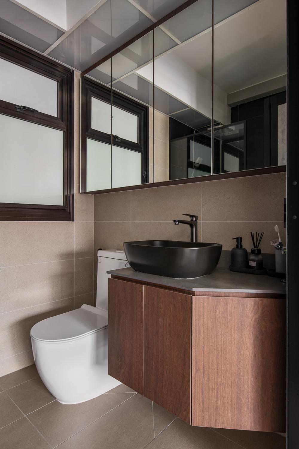 Industrial Bathroom with Countertop and Homogeneous Tiles