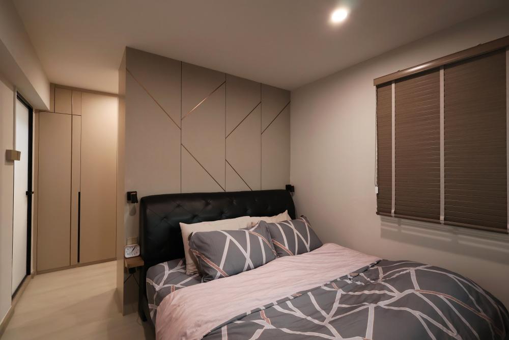 Contemporary Bedroom with Vinyl Flooring and Wardrobe