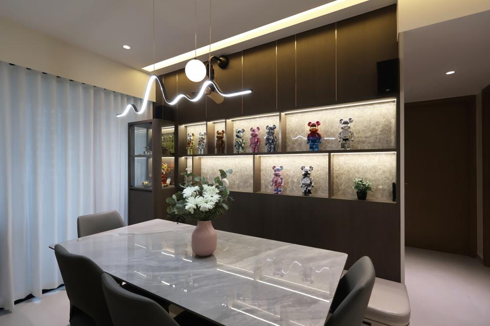 Contemporary Dining Room with Chandelier and Dining Table