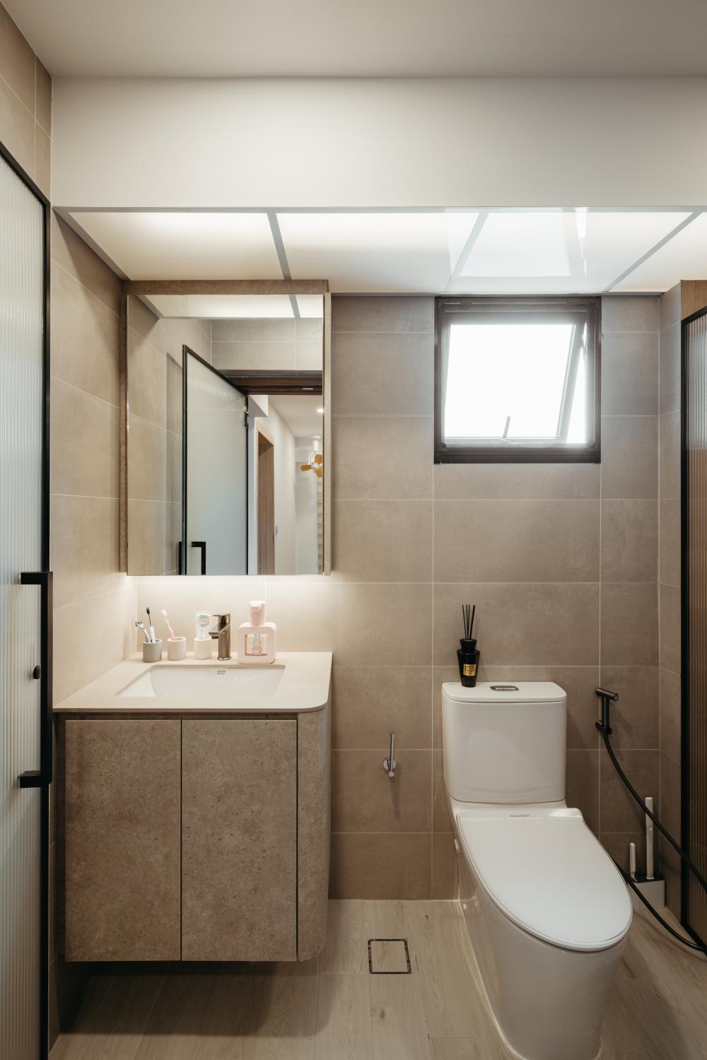 Minimalist Bathroom with Mirror and Shower Screen