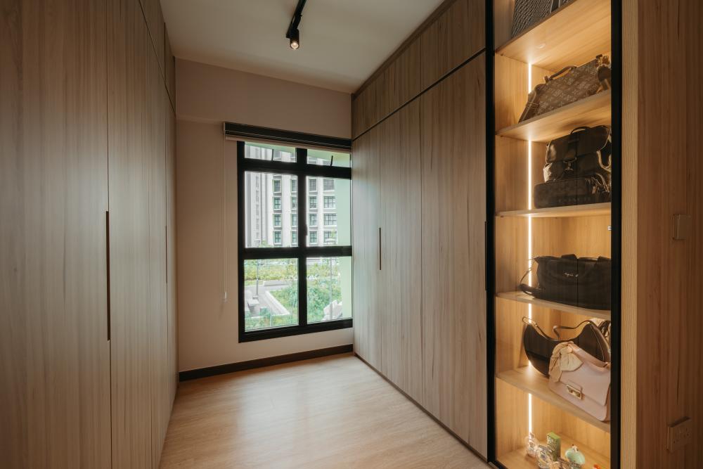 Minimalist Bedroom with Vinyl Flooring and Wardrobe