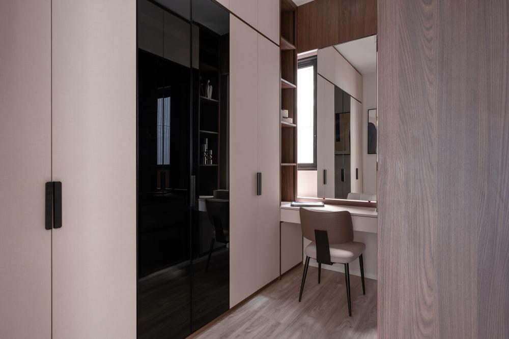 Contemporary Home Office with Desk and Drawer Units