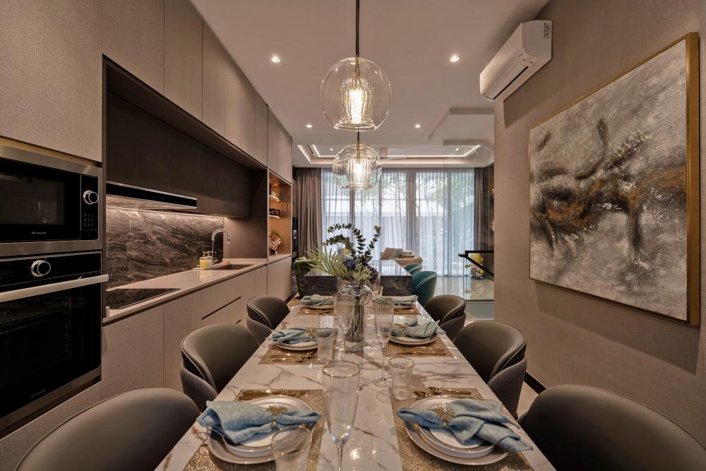 Modern Dining Room with Dining Table and Dining Chairs