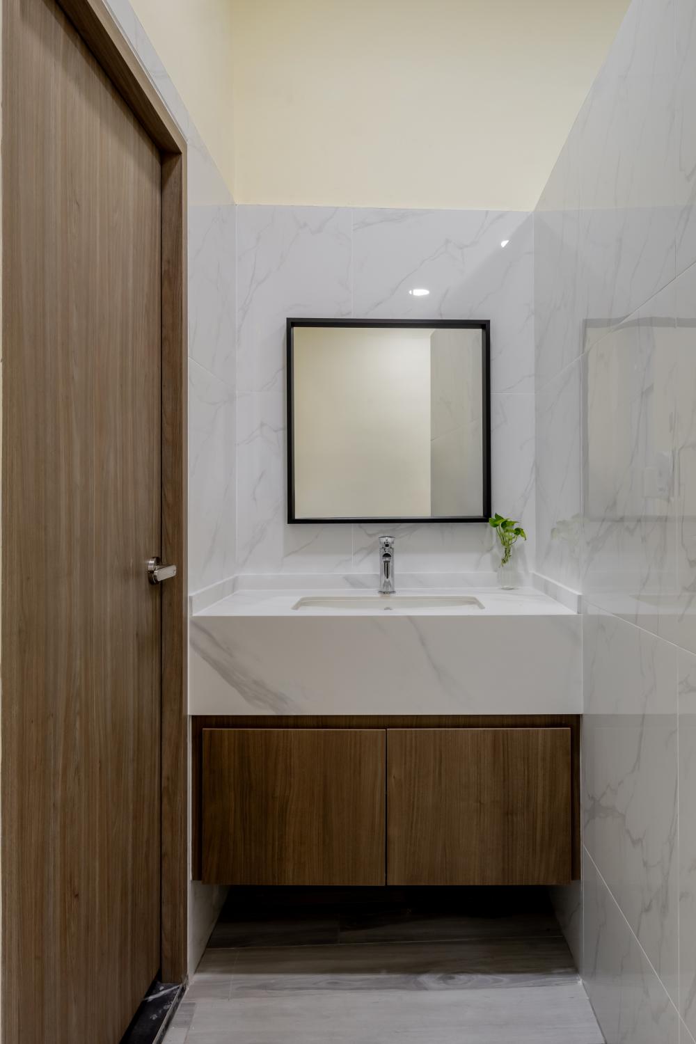 Transitional Bathroom with Vinyl Flooring and Cement Floor