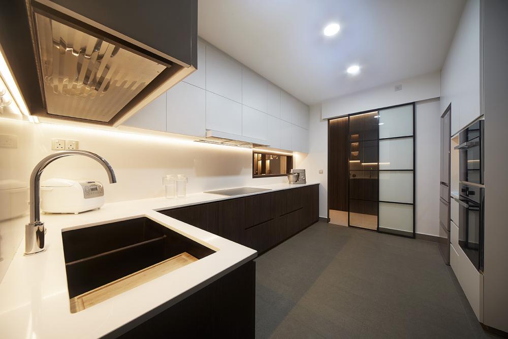 Modern Kitchen with Countertop and Downlights