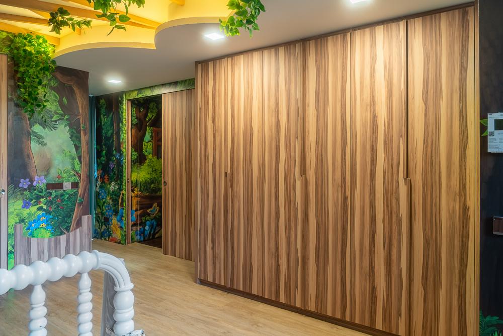 Contemporary Hallway with Parquet Floor and Feature Wall