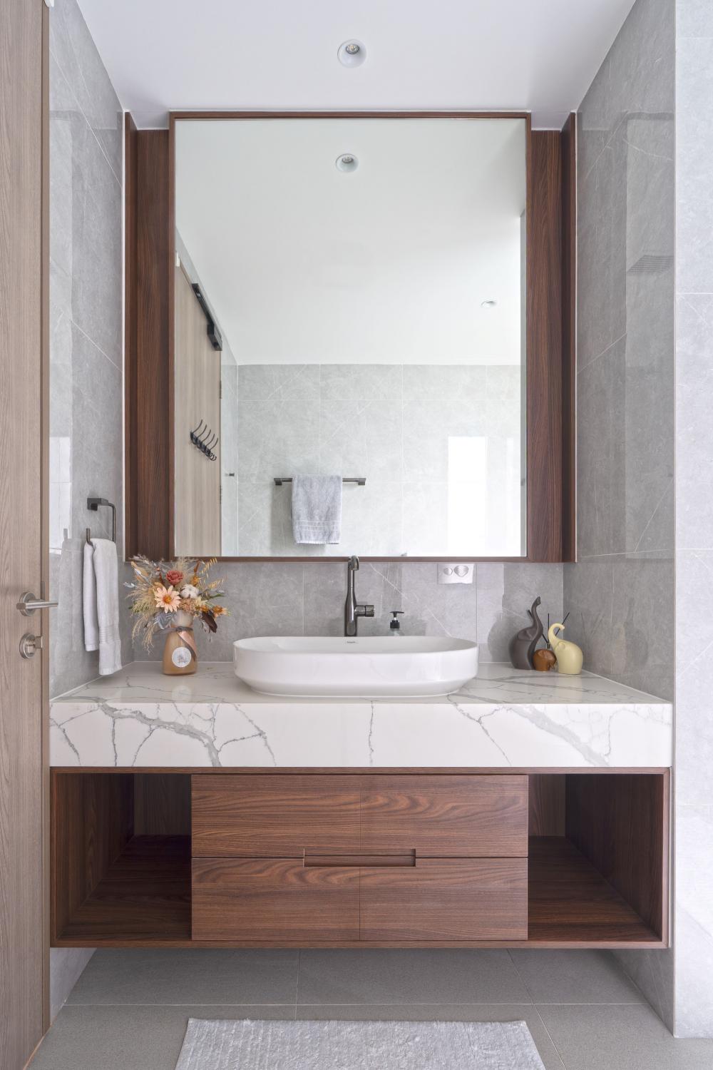 Modern Bathroom with Cement Floor and Mirror