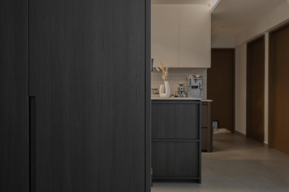 Modern Dining Room with Dining Table and Drinkware