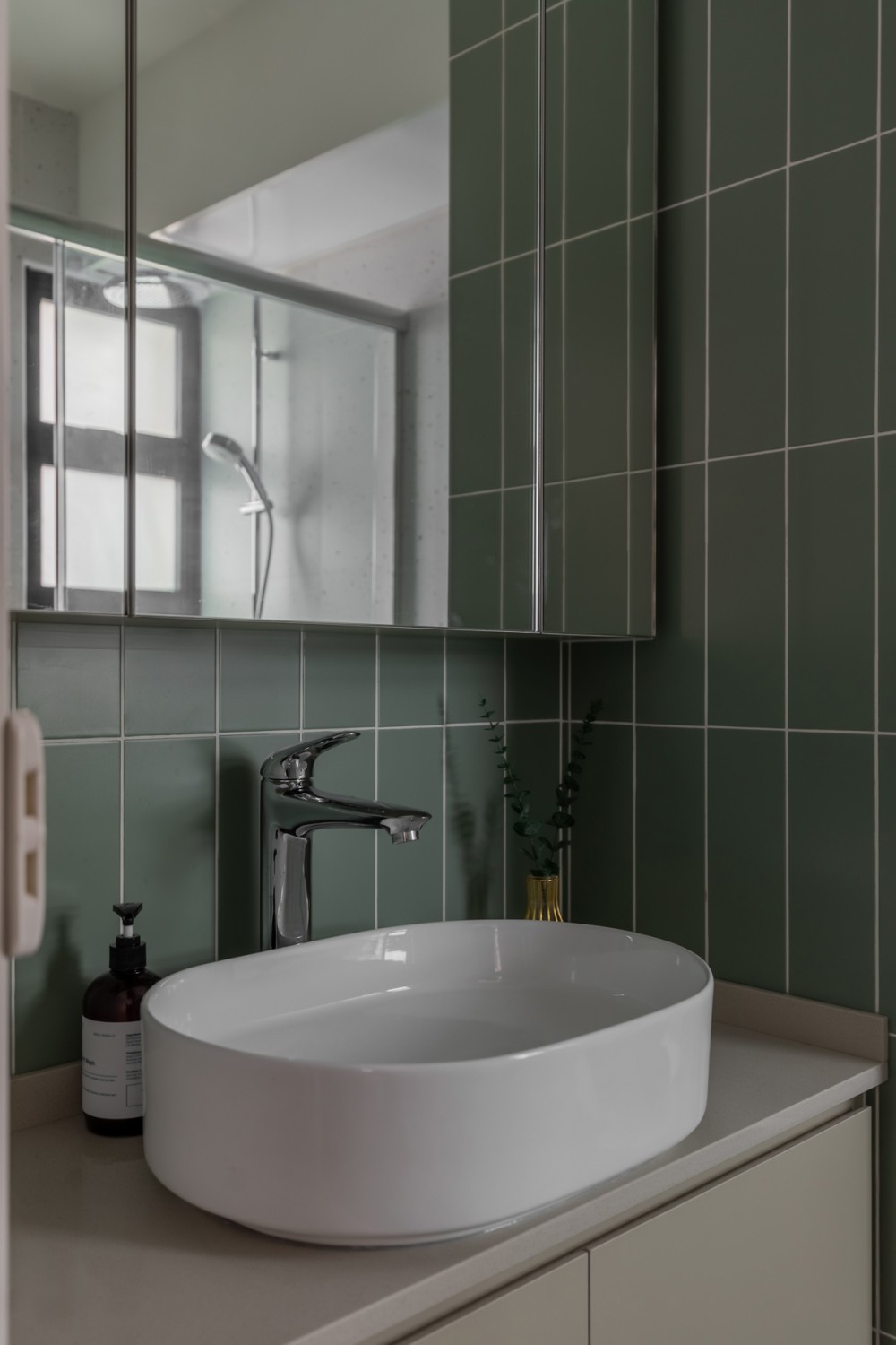 Contemporary Bathroom with Countertop and Mirror