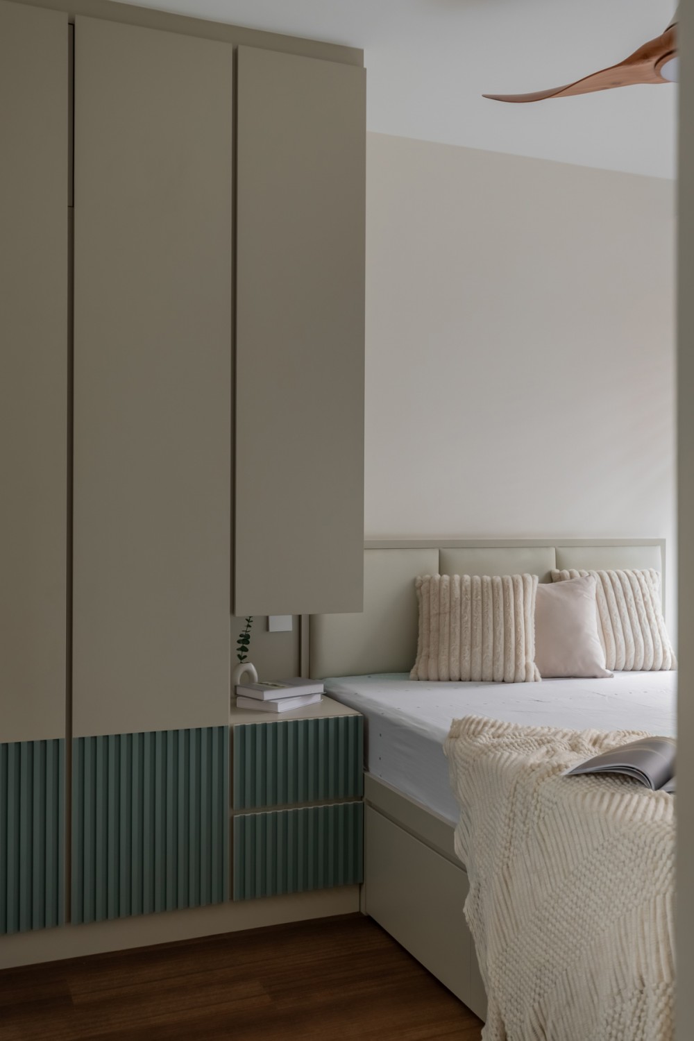Contemporary Bedroom with Vinyl Flooring and Built-in Bed