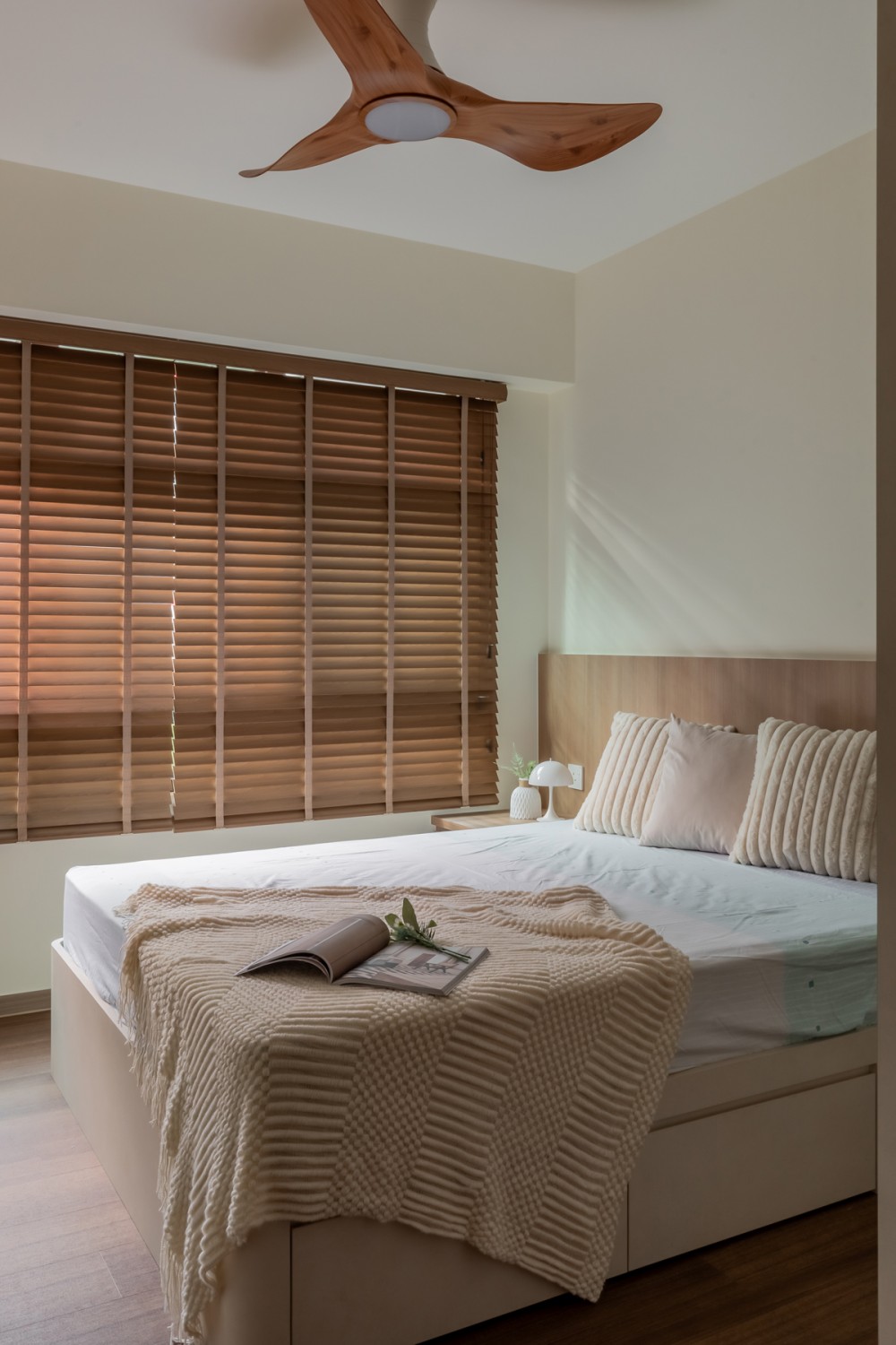 Contemporary Bedroom with Vinyl Flooring and Built-in Bed
