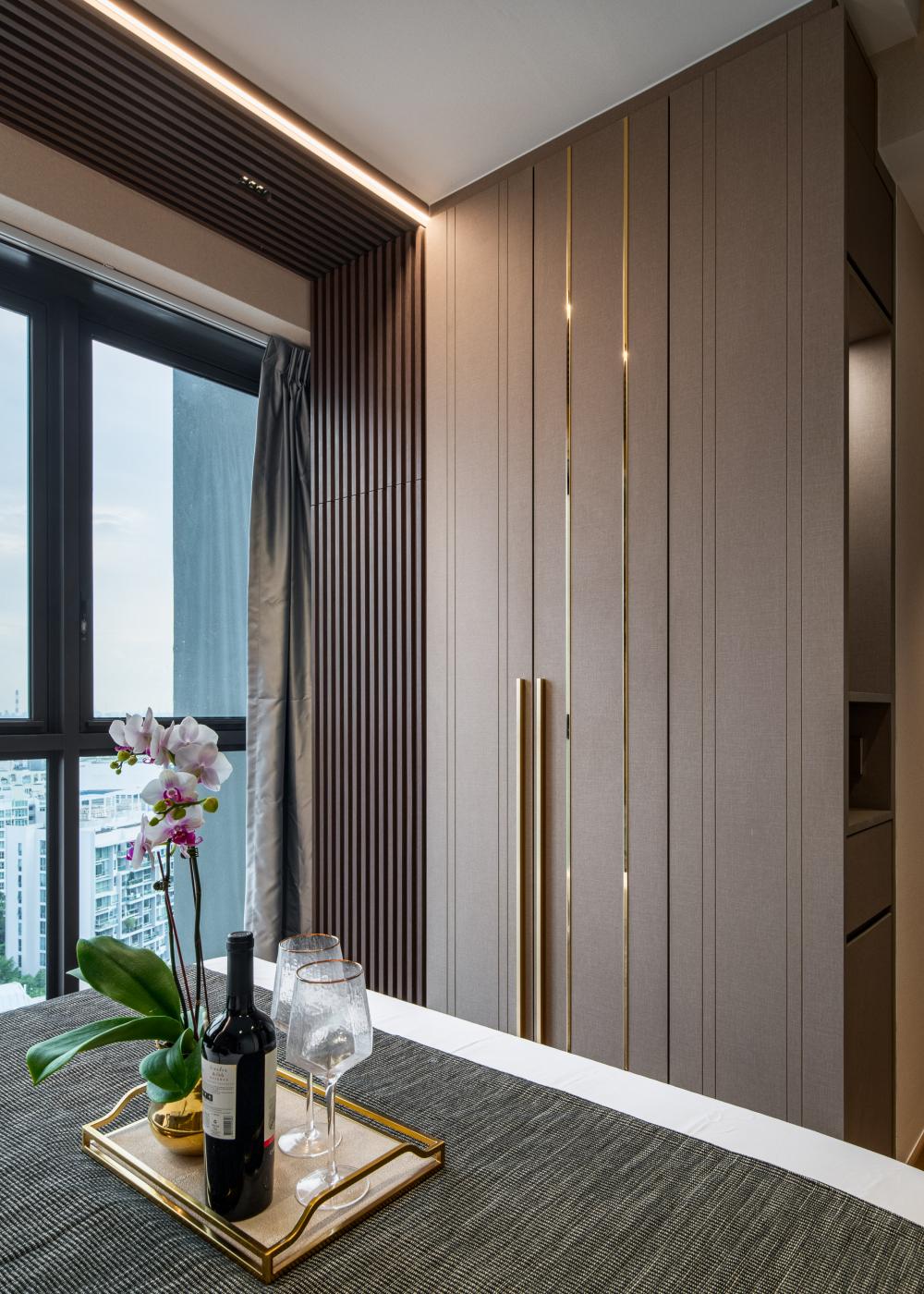 Modern Hallway with Queen Bed and Single Bed